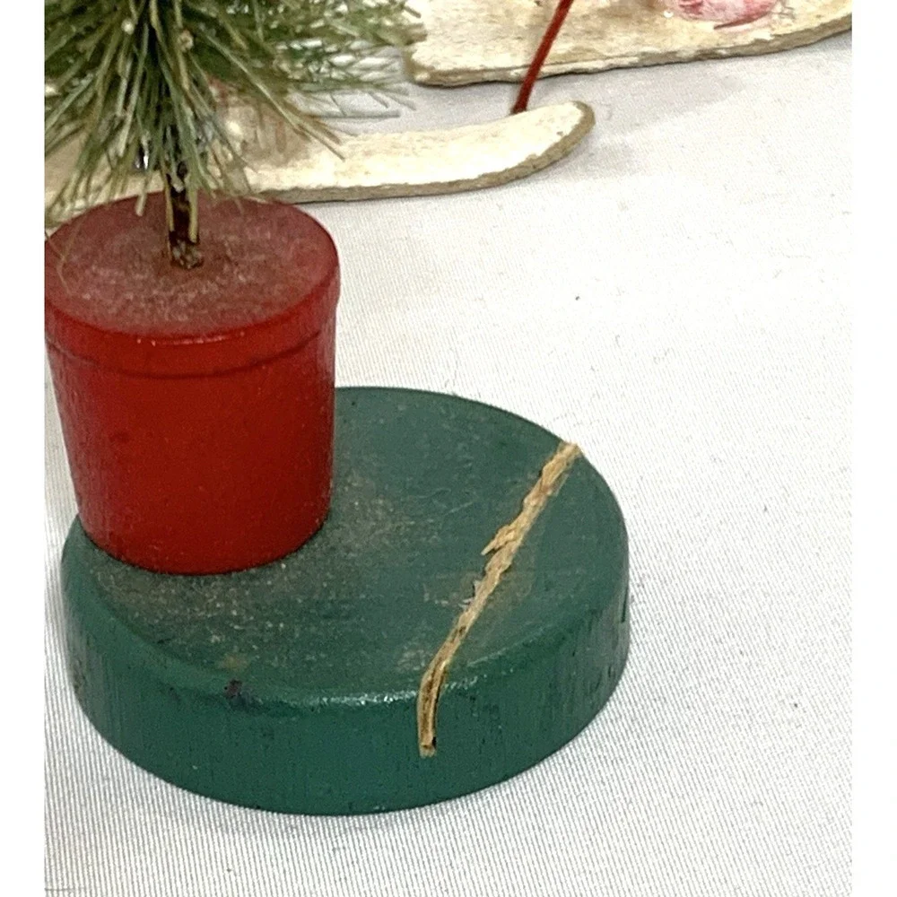Delta Novelty Japan Figures Cardboard‎ Vintage Putz Skiing + Tree (DAMAGE)